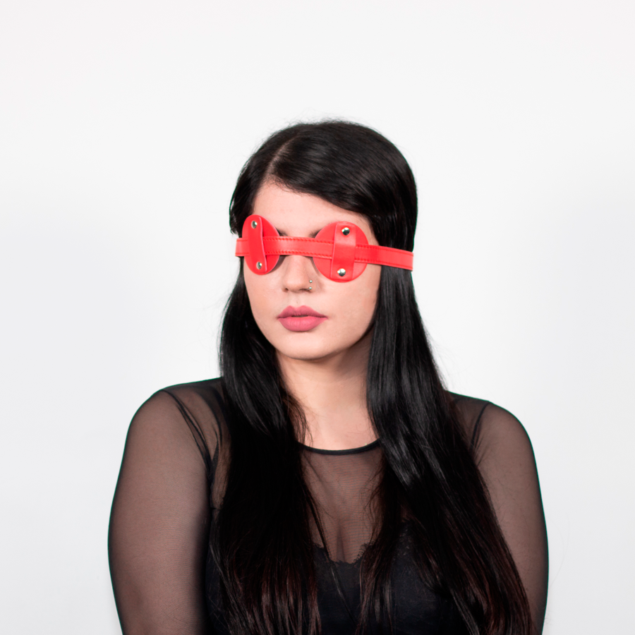 BLINDFOLD RED